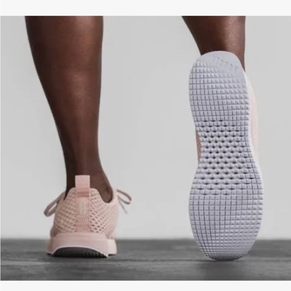 Nobull runner shoes - Picture 2 of 9